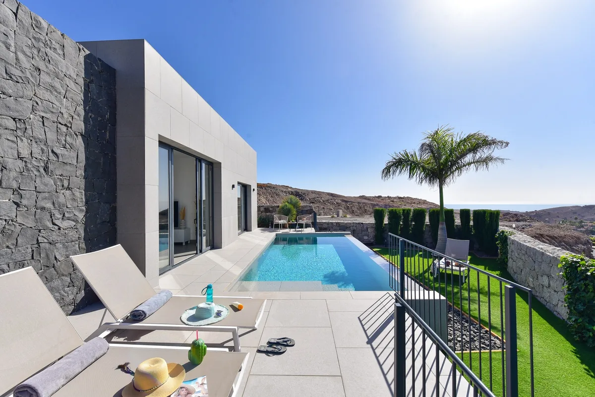 Villa 15 – Las Yucas 15 at Salobre Golf Resort, Gran Canaria, with terrace, garden and private pool
